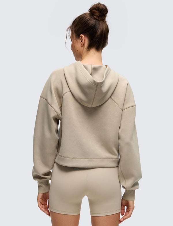 CRZ YOGA SoftAura, textura pelusa suave para mayor comodidad diaria.