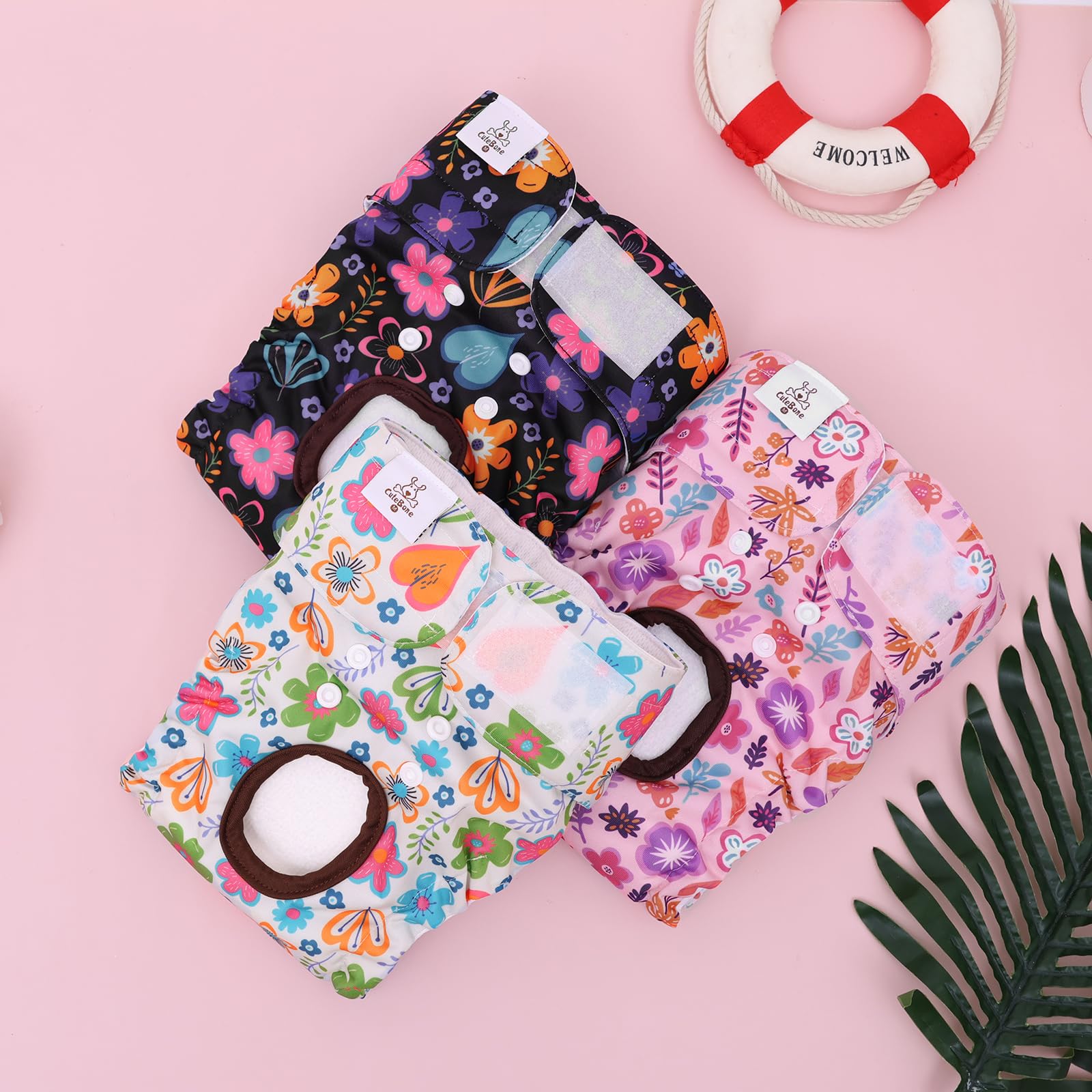 CuteBone pañales para perro femenino, paquete de tres para conveniencia diaria.