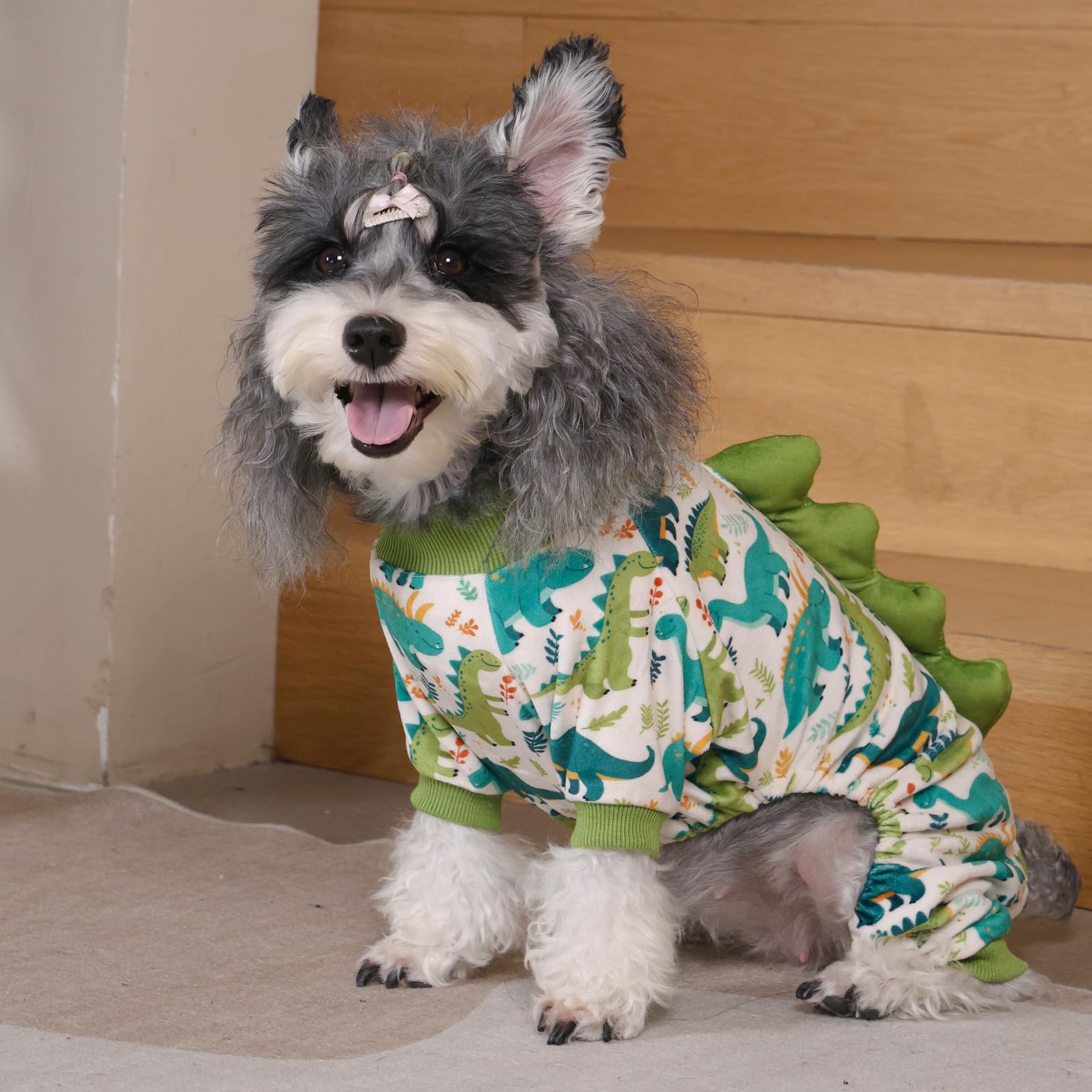CuteBone Pijama Dinosaurio para perro, uso todo el año en climas variados.