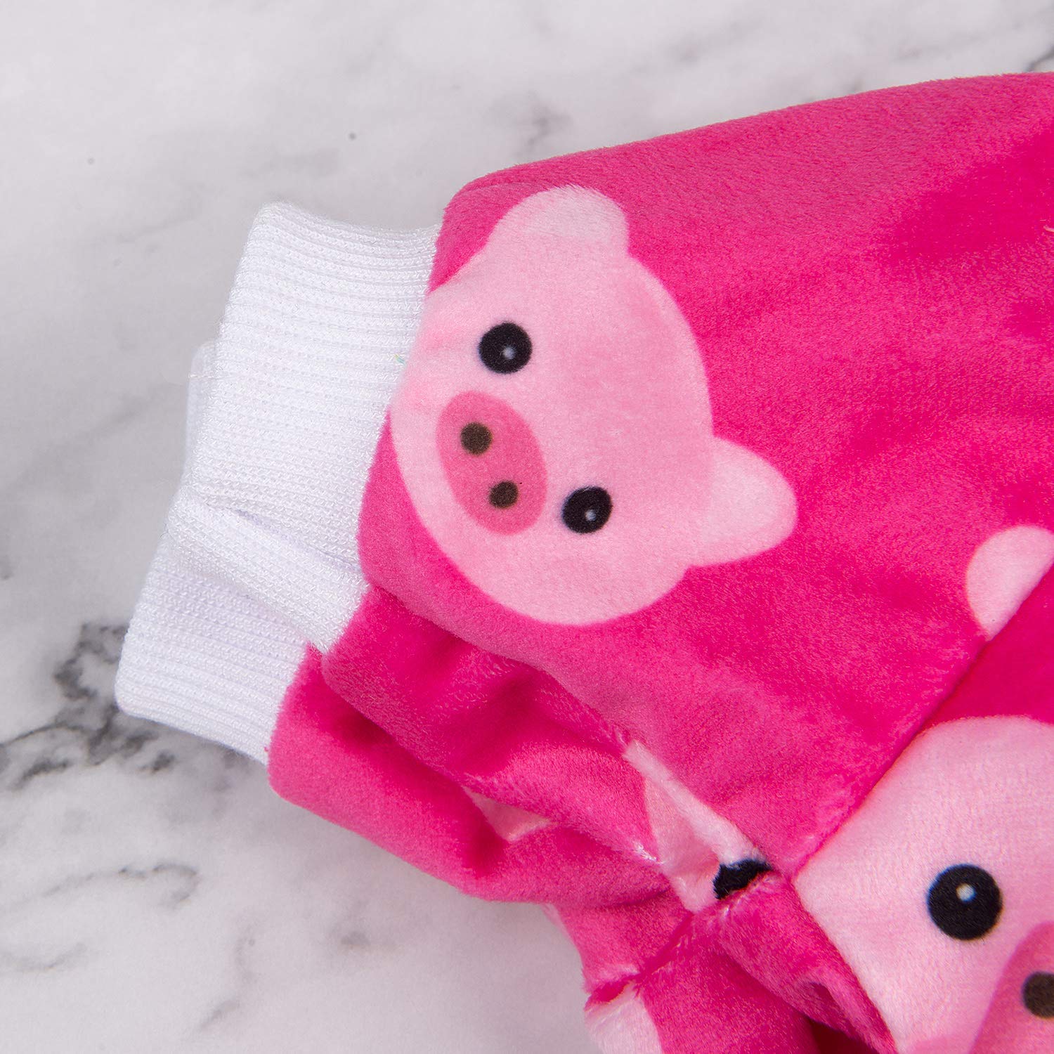 Pijama CuteBone con abdomen abierto para facilitar las pausas.