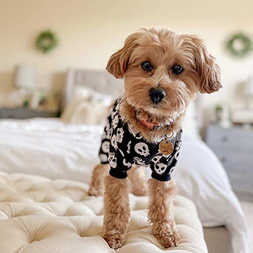 Pijama CuteBone con cuatro patas y cintura elástica, fácil de vestir.