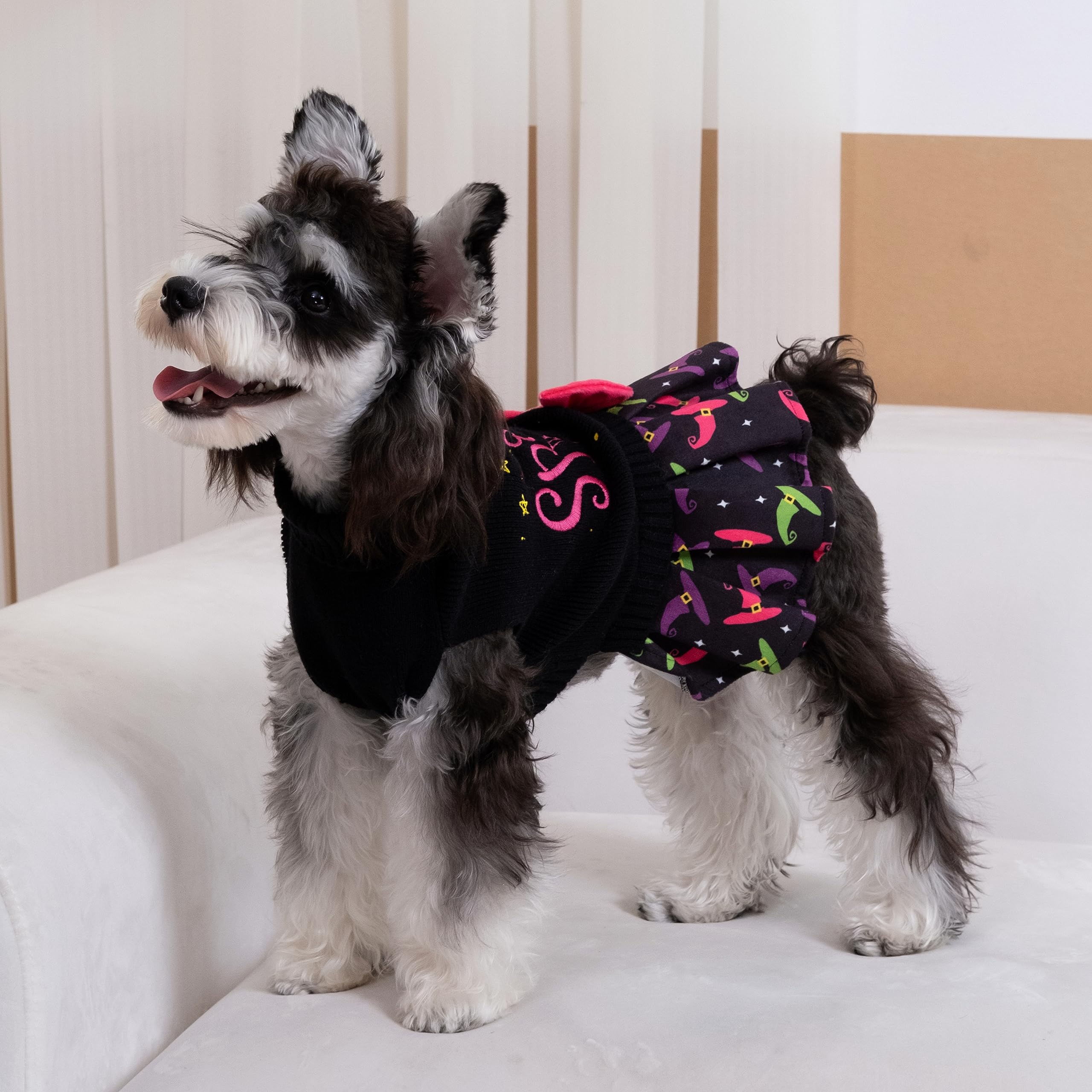 CuteBone sudadera con cuello alto y apertura para arnés, ideal para paseos.