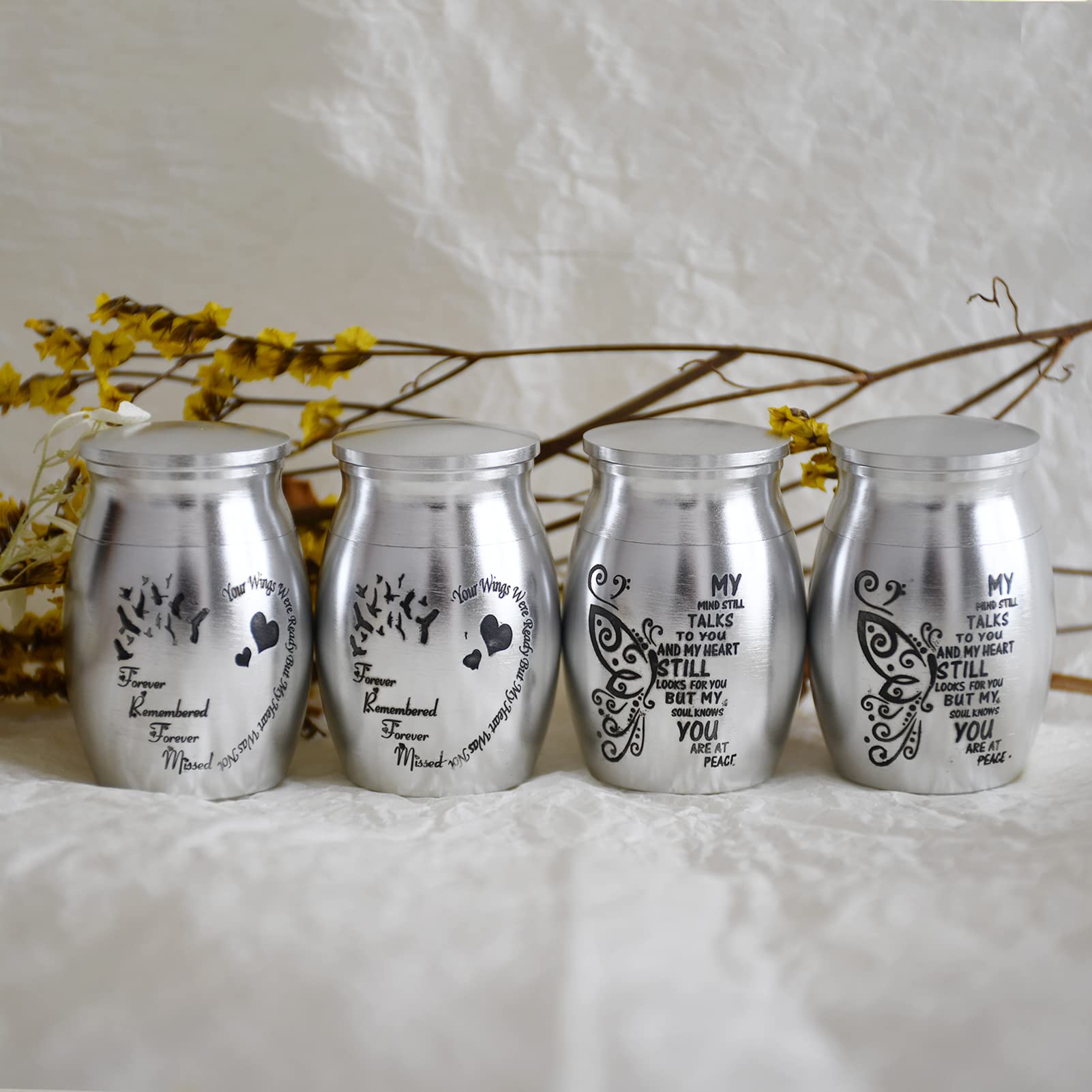 DAIFFUNE urna mini de aluminio, diseño elegante, ideal para altar o estante.