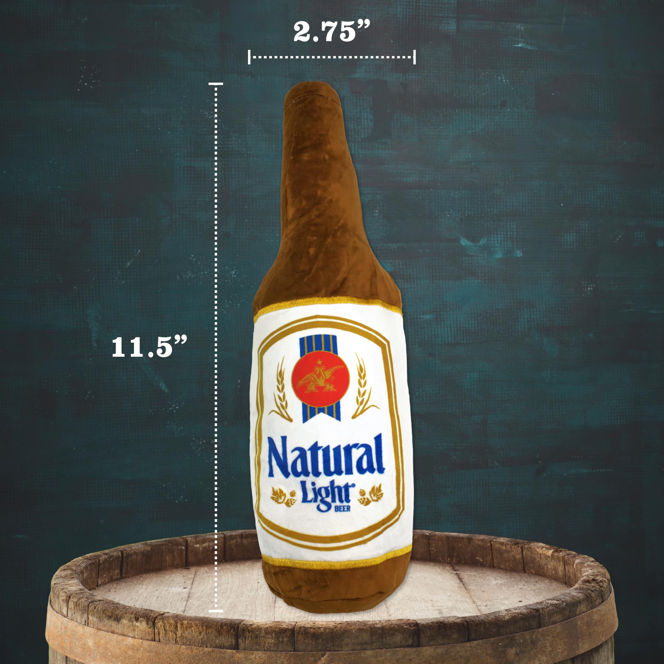 design LAB juego de búsqueda con botella Natural Light, ideal para actividades al aire libre.