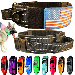 Collar táctico Dezizeusk9 con asa de control para manejo seguro durante paseos.
