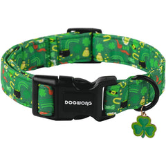 Collar DOGWONG con trébol verde ajustable, cómodo para paseos y fotos.
