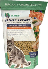 Dr. Marty Bienestar Esencial, comida seca para gatos con pescado y aves, sabor agradable para la rutina diaria.