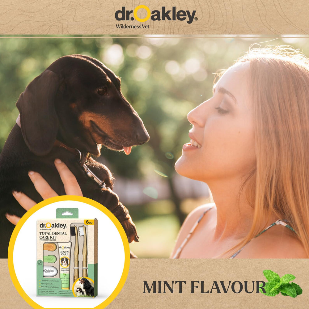 Higiene bucal diaria con Dr. Oakley para perros, una limpieza suave.