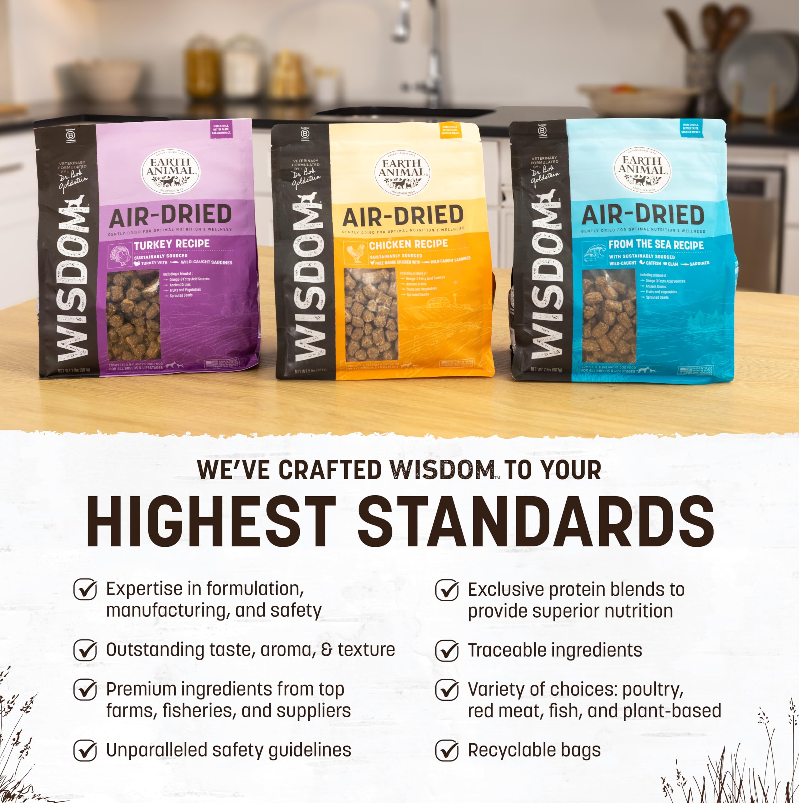 Earth Animal Wisdom, ingredientes clave marinos y terrestres, etiqueta en primer plano, proteínas de alta calidad.