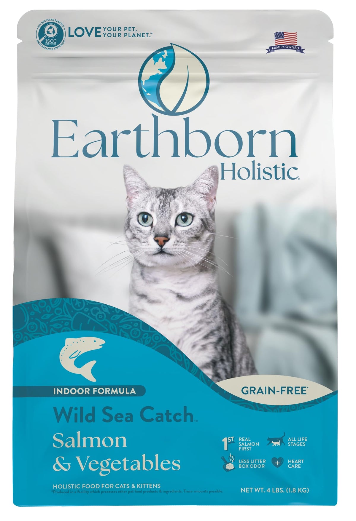 Earthborn Wild Sea Catch croquetas sin granos con sabor a pescado.