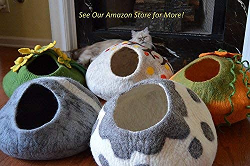Juguetes de lana Earthtone Solutions para gatos domésticos, opción ecoamigable para ejercicios diarios.
