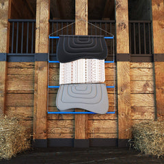 Echo Beach Equestrian percha en el establo, fácil de montar y usar.