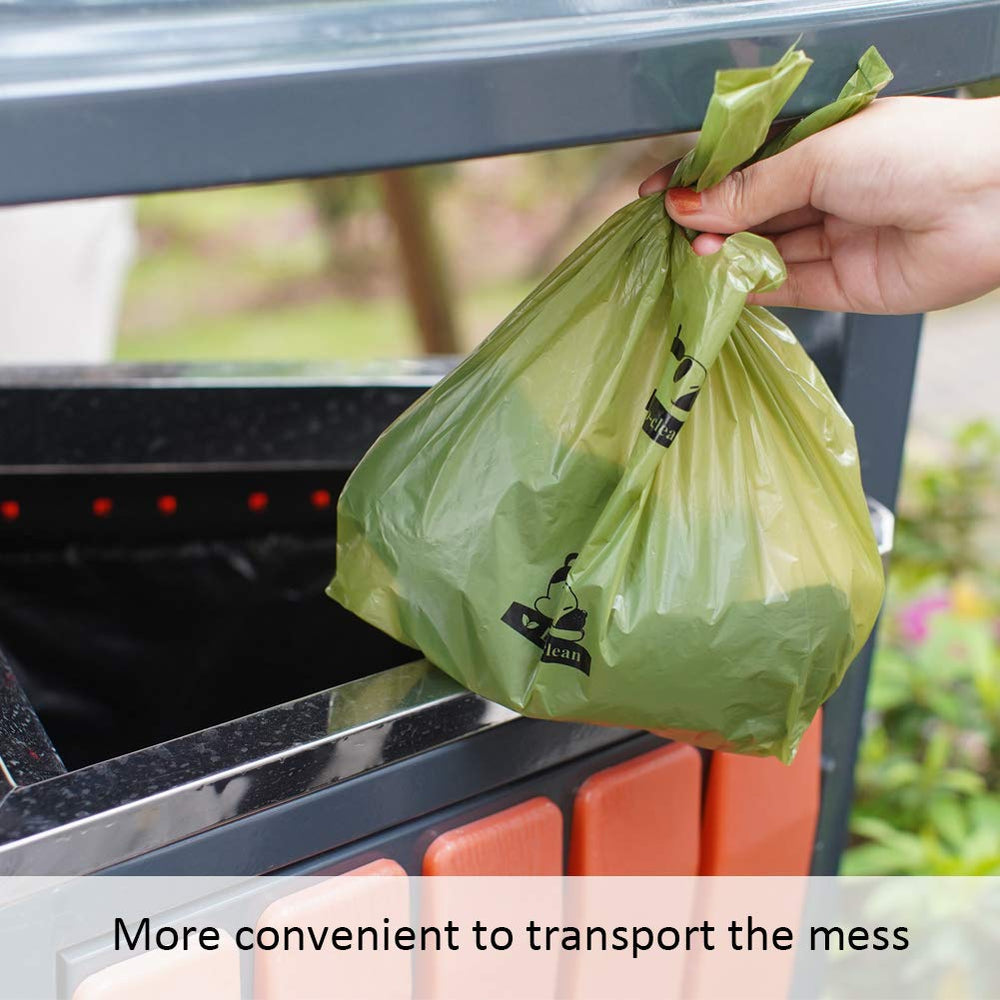 Uso diario ECO-CLEAN para caminatas, manteniendo espacios limpios y prácticos.