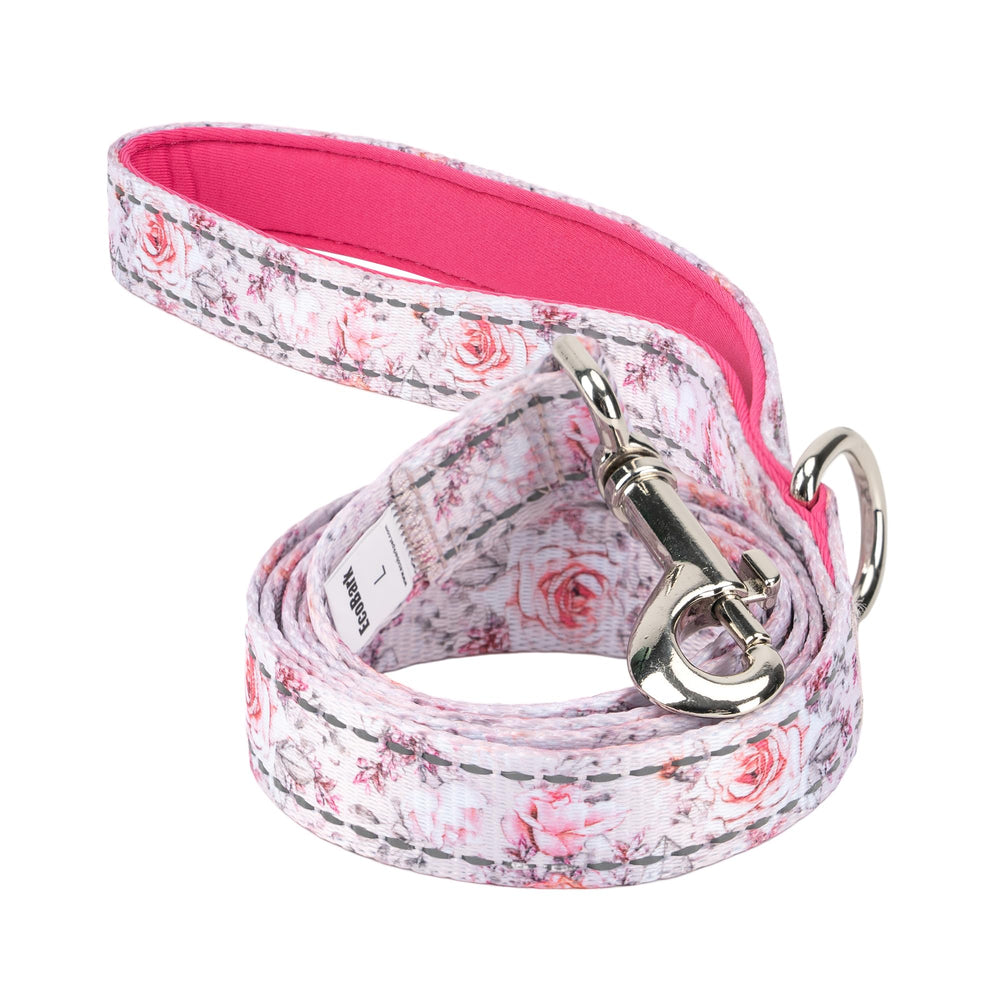 La correa EcoBark es ideal para caminatas y excursiones en exterior.