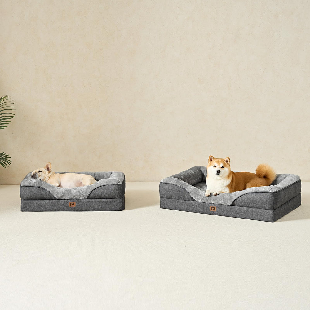 Diseño de sofá-cama que envuelve y acoge al animal.