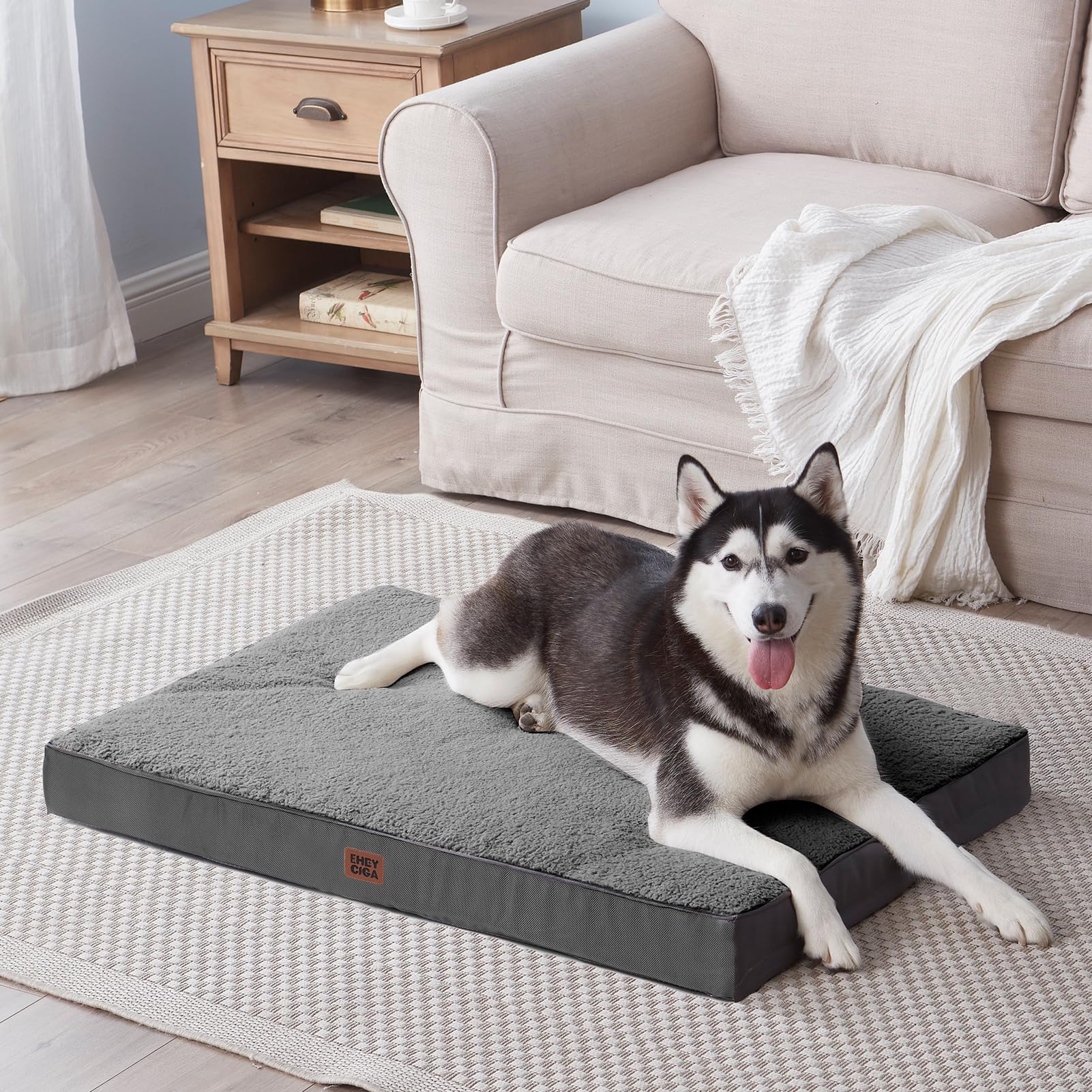 Cama para perros versátil, útil en jaula o suelo con EHEYCIGA.