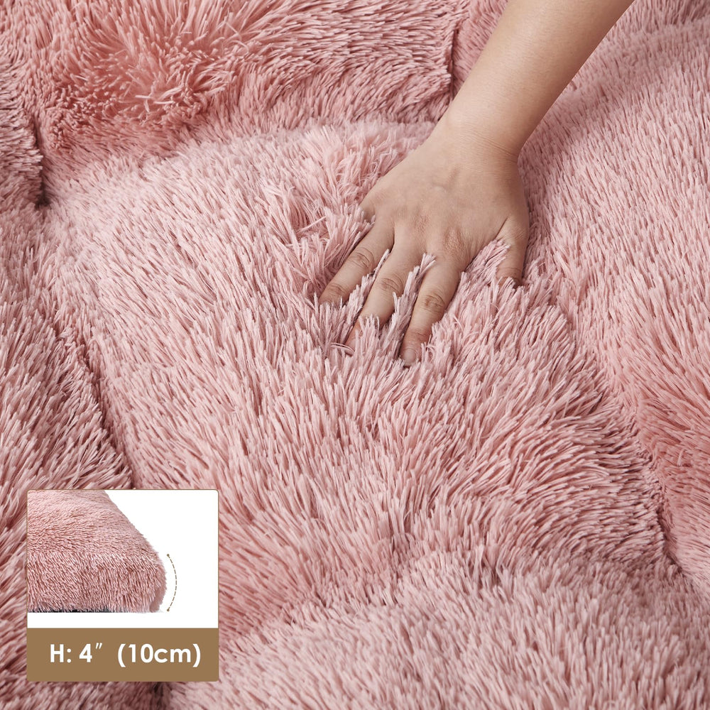 Cama perro EHEYCIGA XL con relleno transpirable para mejor aireación.