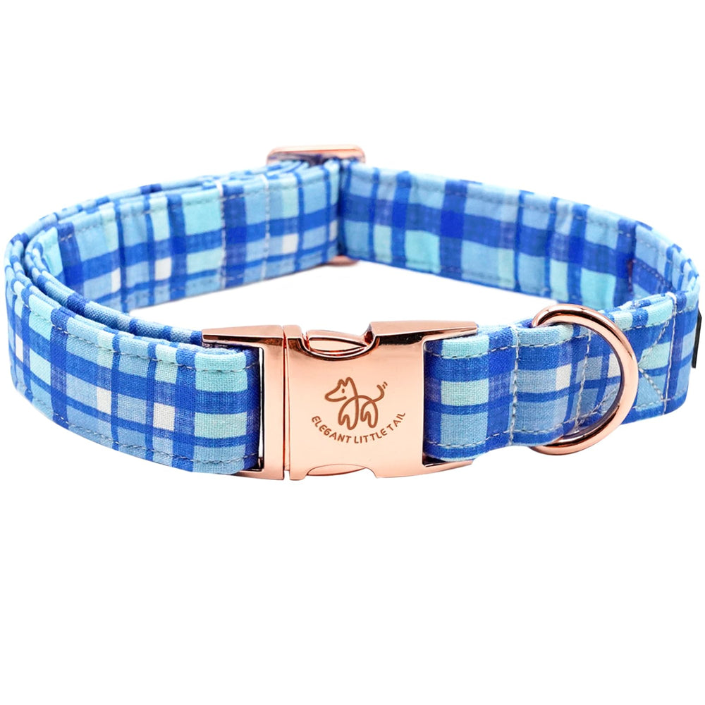 Collar Elegant Little Tail en azul a cuadros, cómodo y duradero para perros grandes.