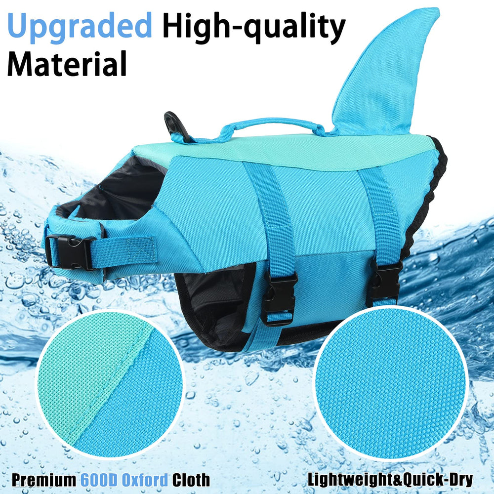 EMUST chaleco salva-vidas para perro en piscina azul, vista trasera.