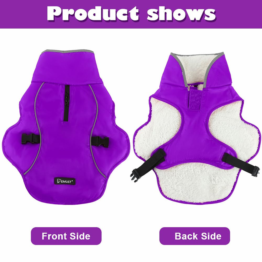 EMUST chaqueta para perro morada, detalle de cierre para arnés y ajuste cómodo.