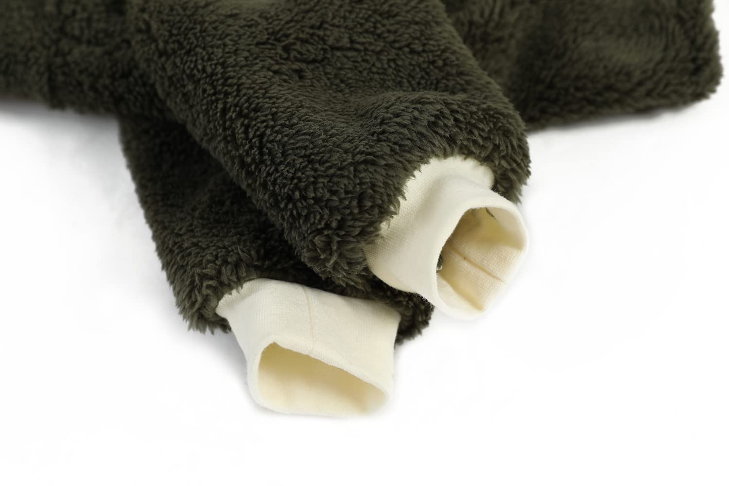 Esobo abrigo para perros de cuatro patas, fácil de poner.
