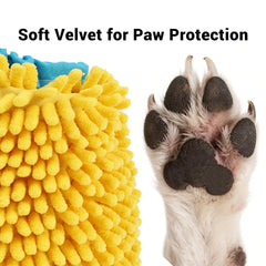 ETIAL material flexible e impermeable se adapta a cada pata para una limpieza suave.