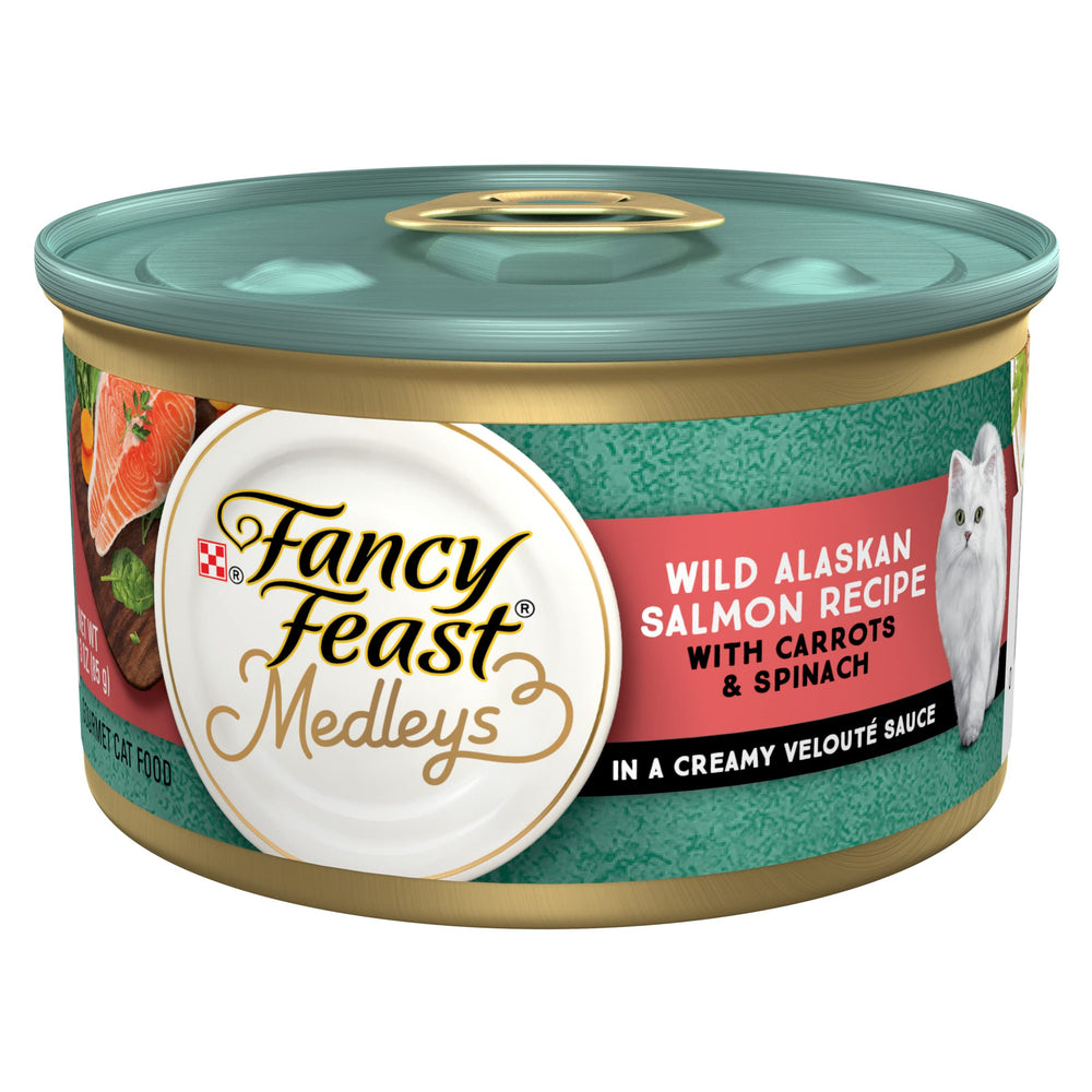 Purina Fancy Feast Medleys con salmón de Alaska y verduras en salsa, plato gourmet para gatos.