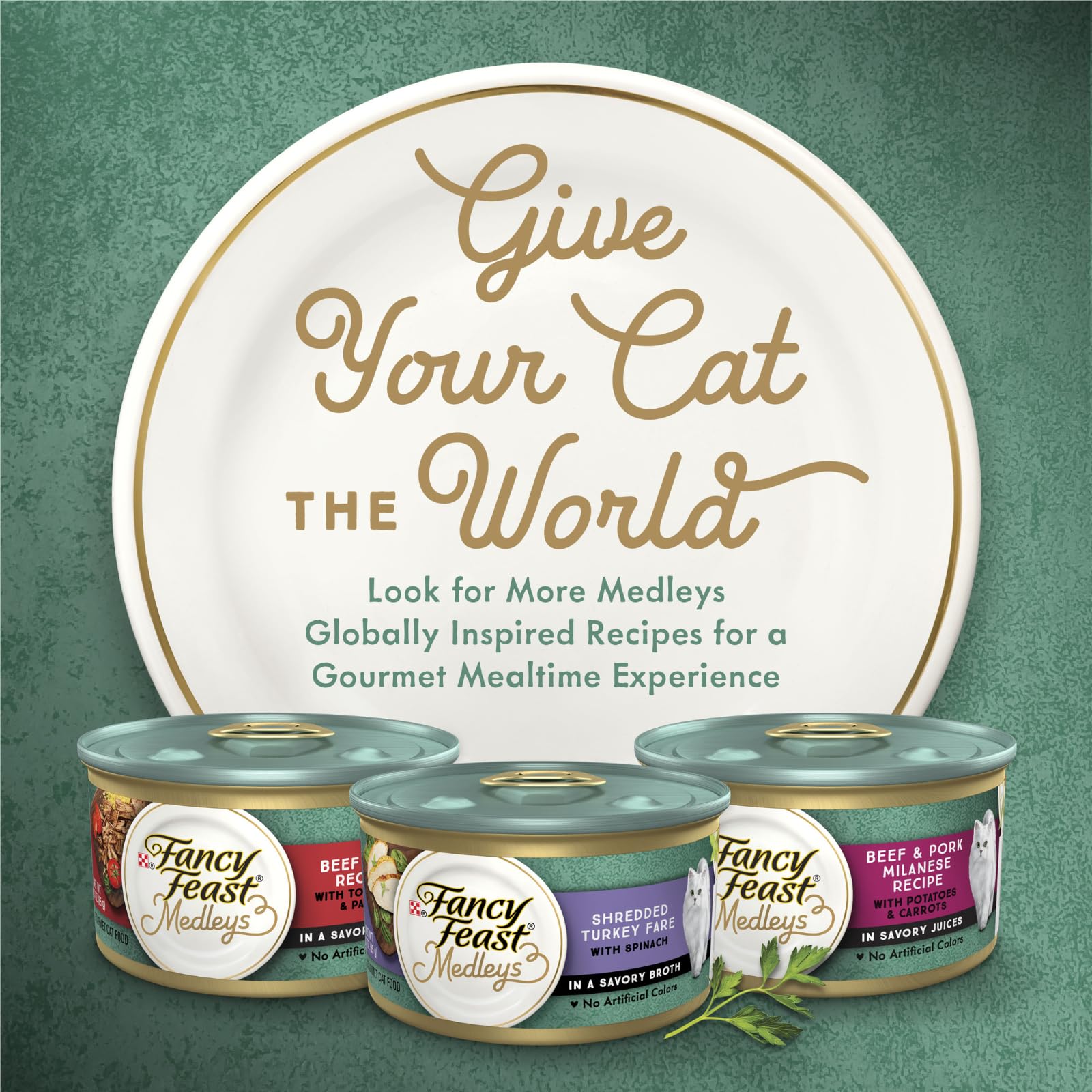 Fancy Feast Elegante Mezcla Toscana con pollo, fuente de proteína para gatos adultos.