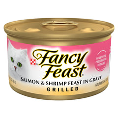 Fancy Feast Lata abierta con salmón y camarones, ideal para una comida sabrosa.