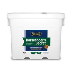 Farnam Horseshoer’s Secret promueve crecimiento saludable de cascos en caballos.