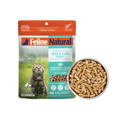 Feline Natural: empaque frontal con dieta de alta proteína para gatos.