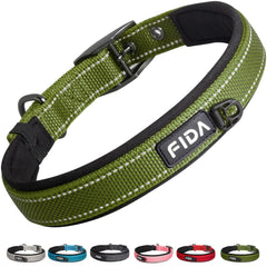 Collar Fida para perros grandes con neopreno acolchado para comodidad.