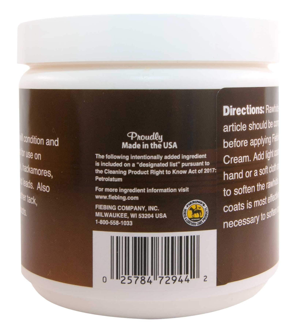 Aplicación con paño de Fiebing's Rawhide Crema para suavizar cuero.