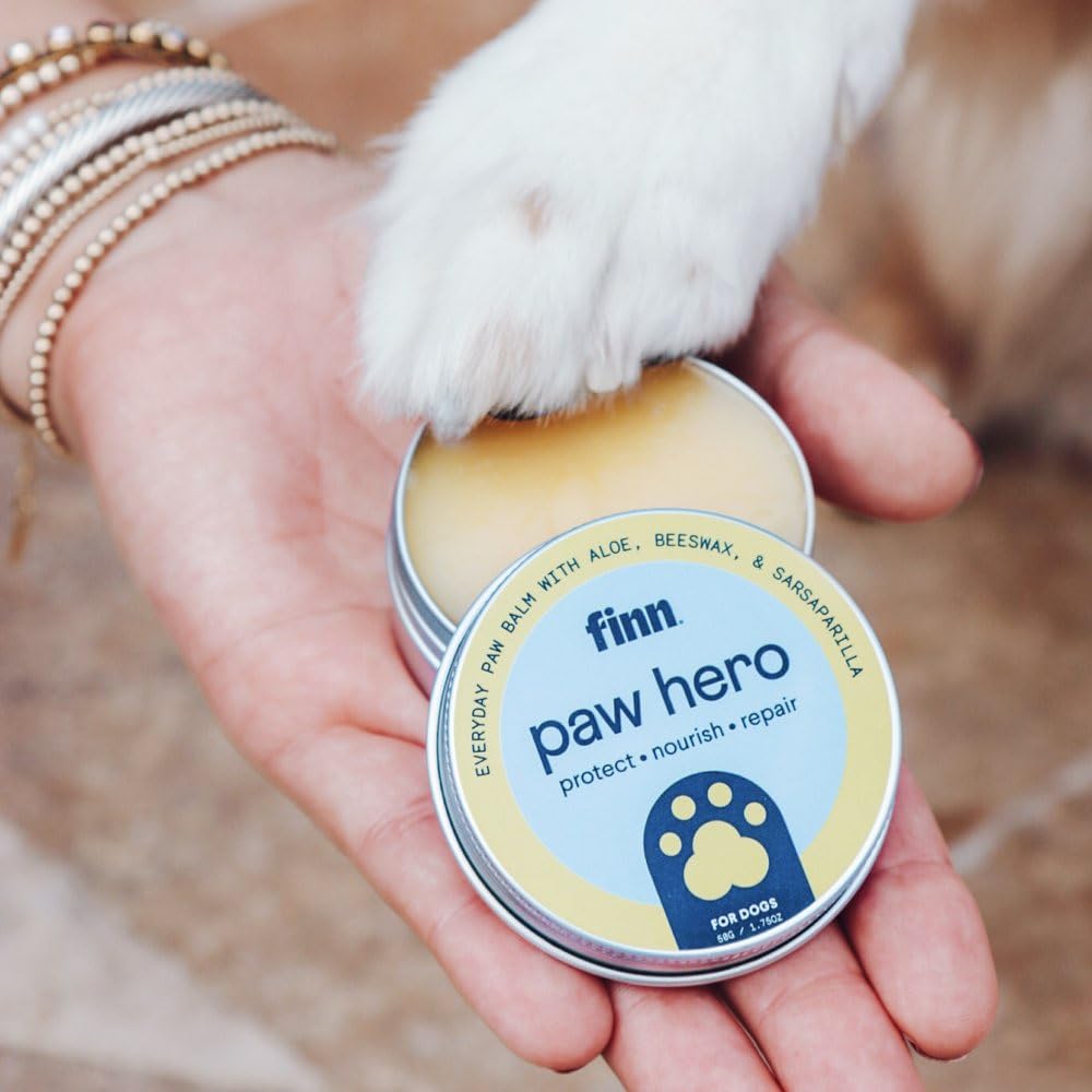 Finn Paw Hero Aloe y Camomila alivian y calman irritaciones menores.