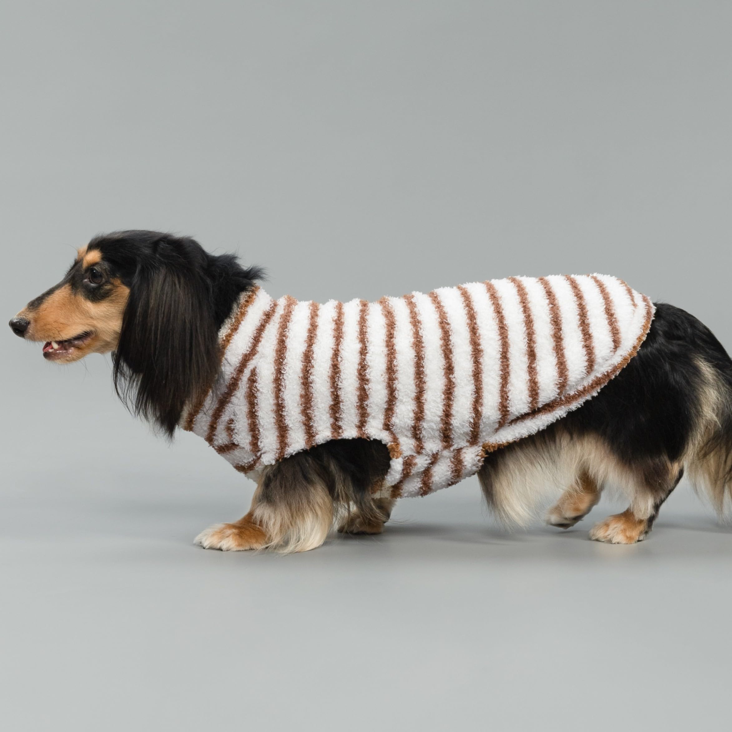 Paquete de dos suéteres Fitwarm para perros, estilo atemporal y comodidad.