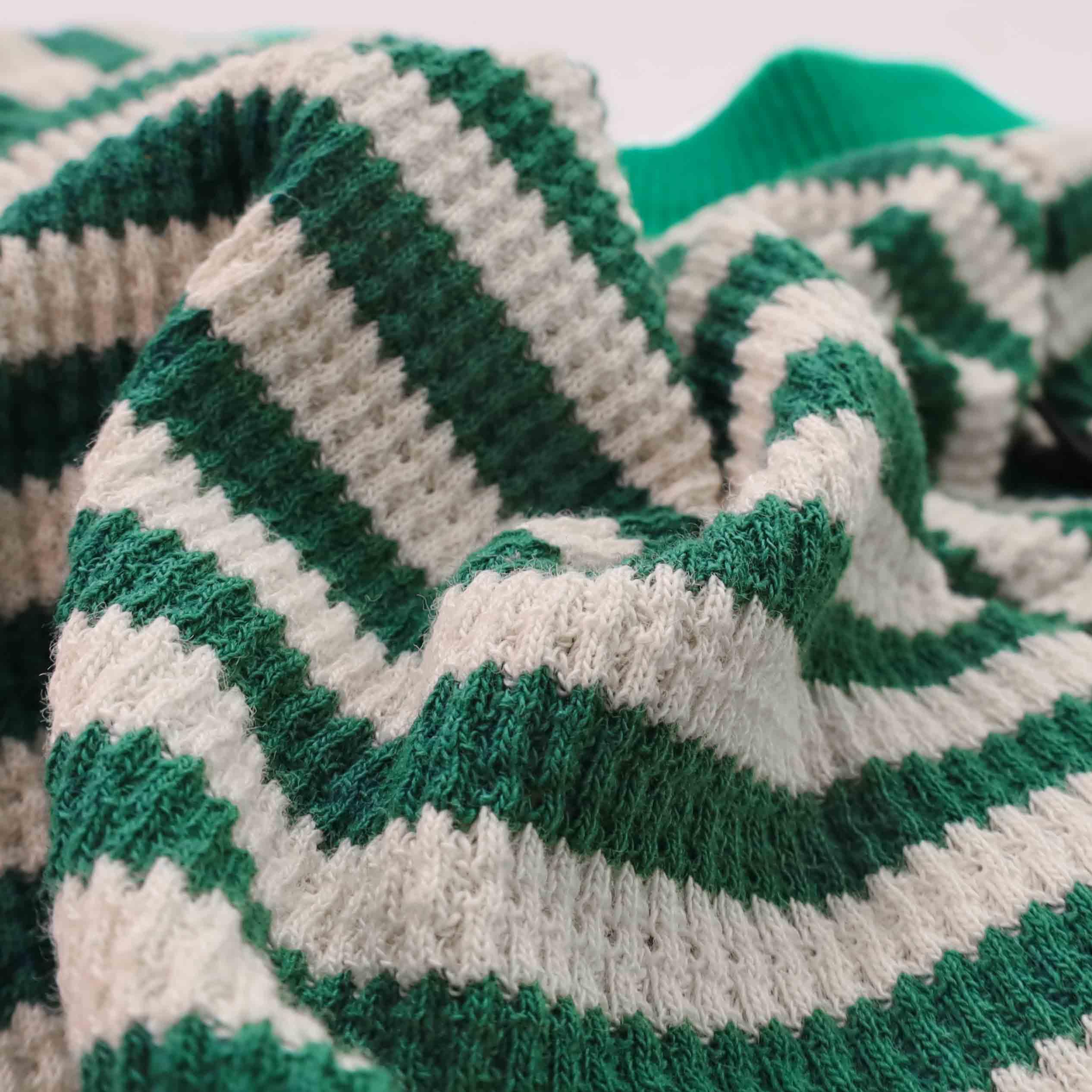 Fitwarm pijama perro rayas verde blanco detalle pespunte, diseño duradero