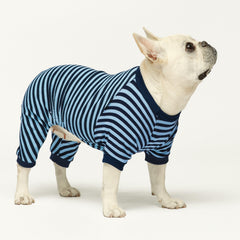 Pijama Fitwarm, enfoque en tejido waffle suave, ideal para días frescos.