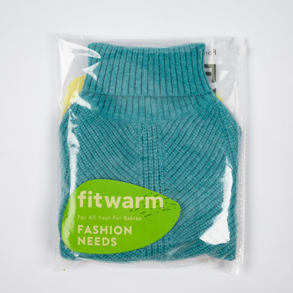 Modelo celebra la talla XL de la sudadera Fitwarm Teal