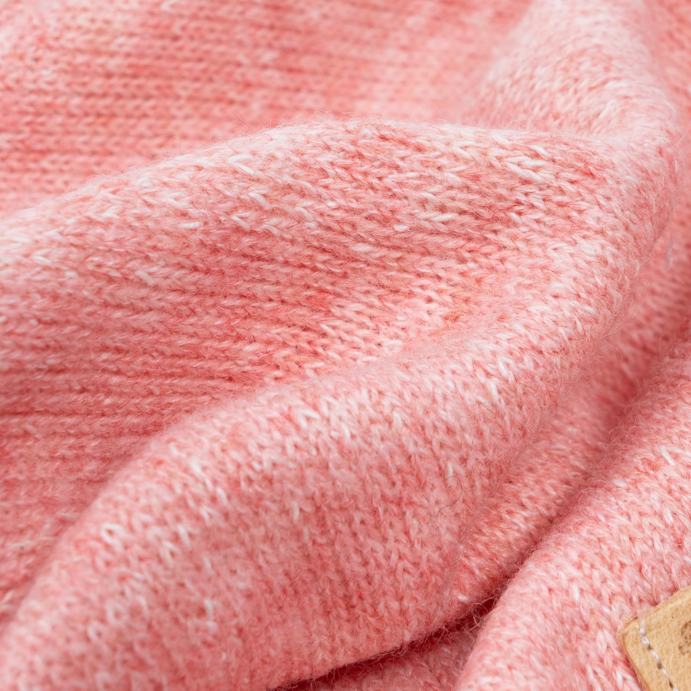 Fitwarm tejido ligero y cálido para días fríos sin agregar volumen.