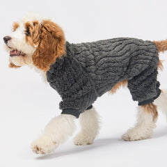 Fitwarm textura sherpa, primer plano, sensación suave y cálida al tacto
