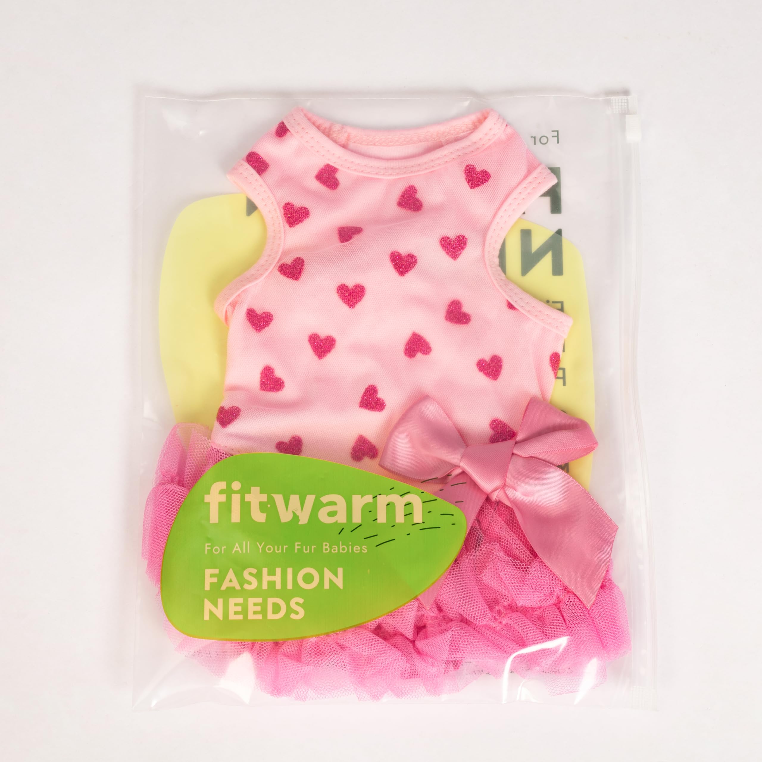 Estampa de corazones brillantes en vestido Fitwarm, perfecto para fotos.