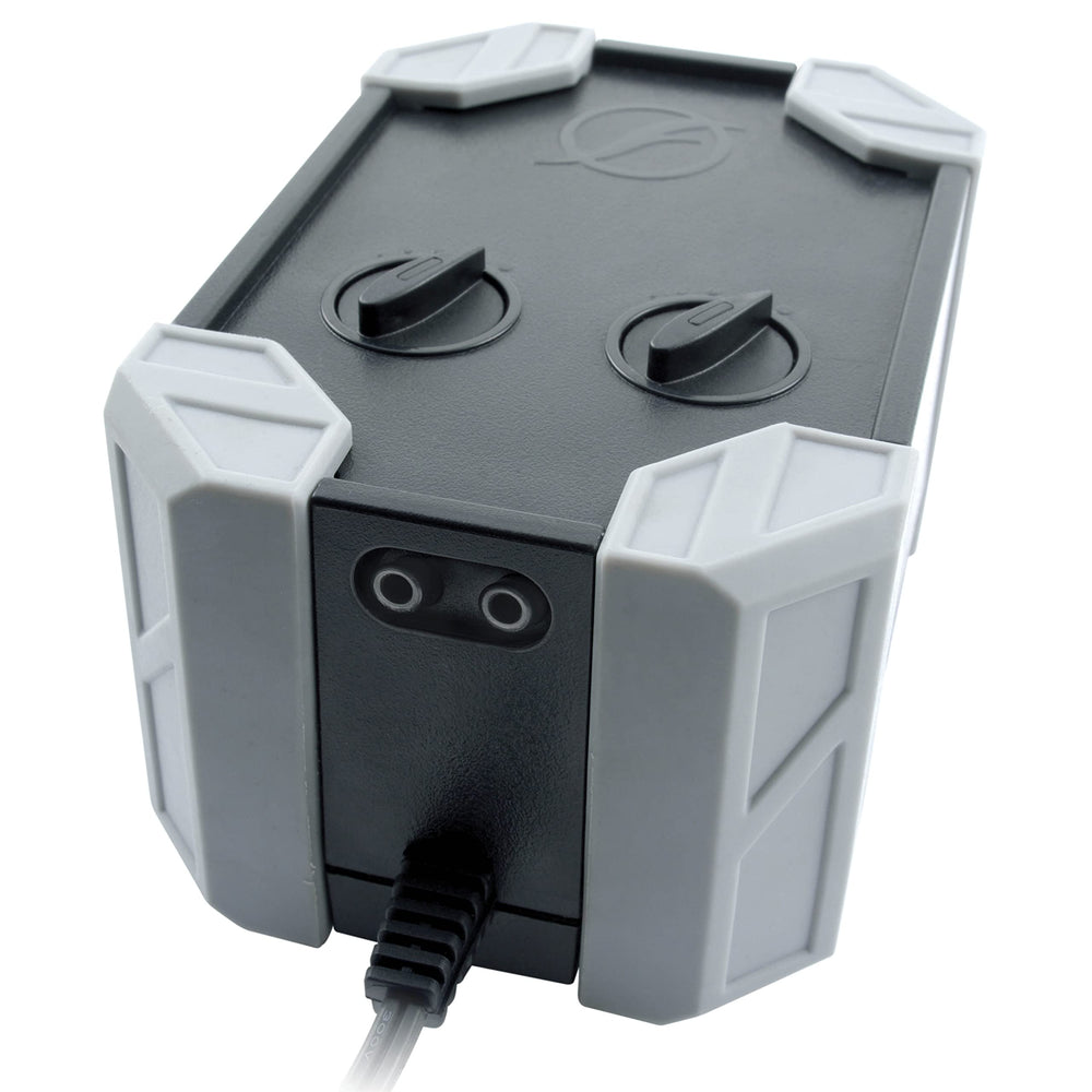 Fluval A402 diseño compacto, fuente de energía eficiente para acuarios pequeños.