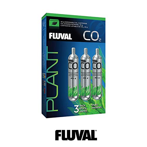 Uso en acuario con plantas: Fluval CO2 45 g para favorecer plantas sanas.