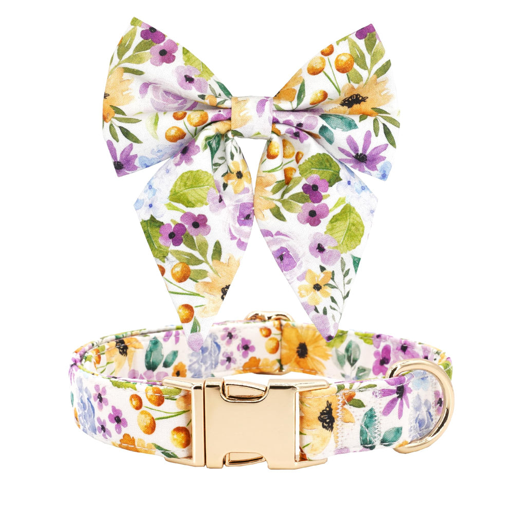 Collar Free Sunday con lazo floral marinero, ideal para paseos elegantes.