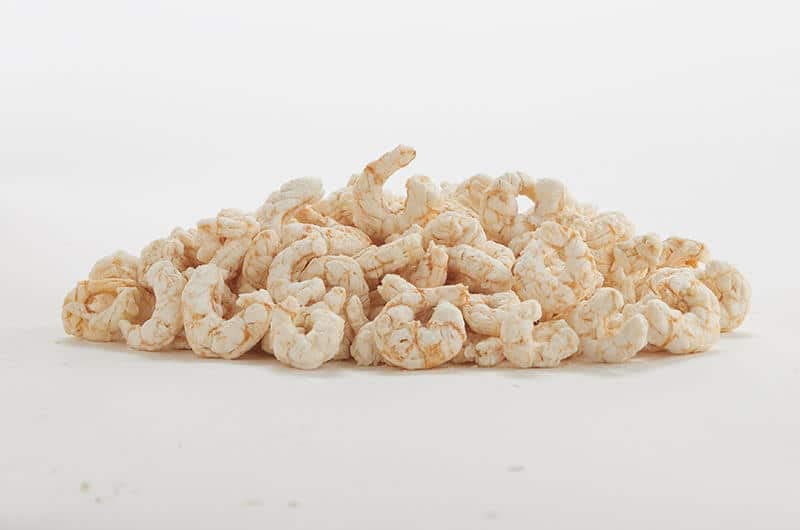 Fresh Is Best, camarones salvajes del Pacífico en primer plano; alto contenido proteico para mascotas.