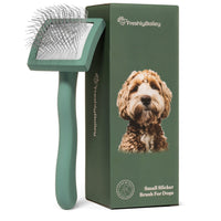Freshly Bailey Doodle Brush con cerdas largas para un cepillado suave y eficaz.