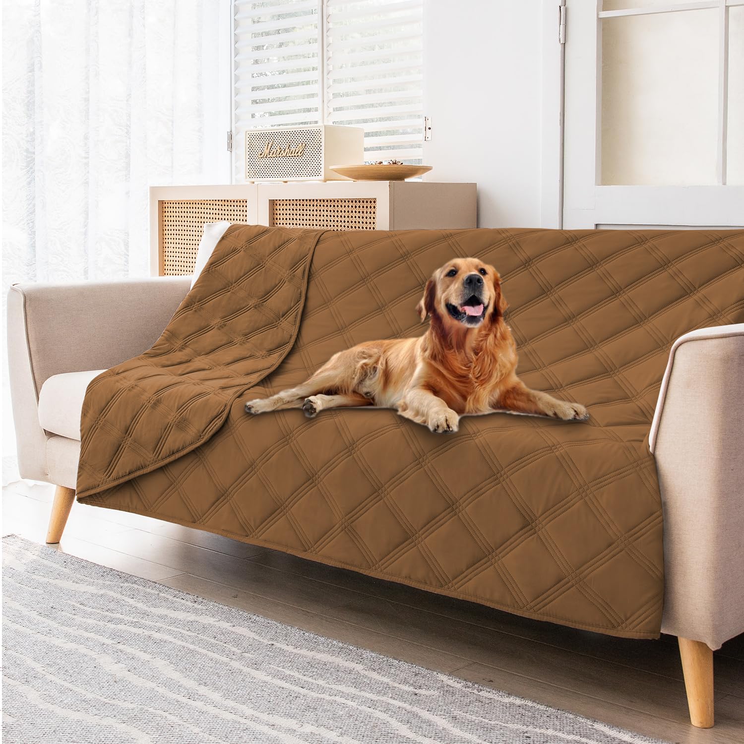 Protector de sofá interior Fuguitex para hogares con mascotas.