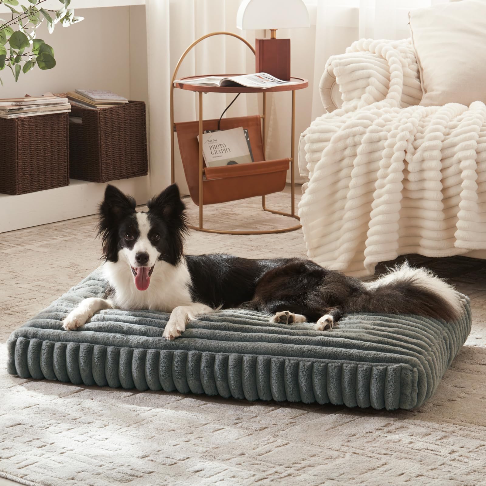 FURTIME: funda de pelo sintético suave para mayor calidez.