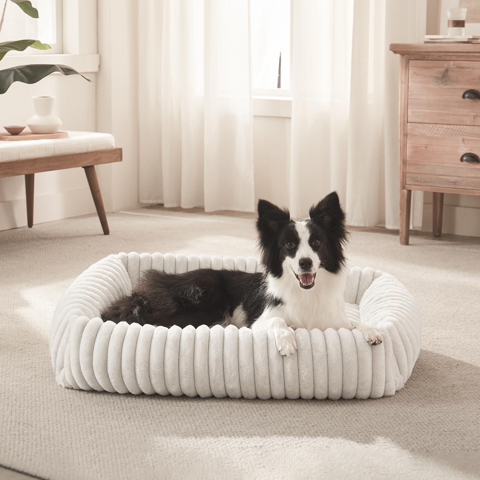 Base antideslizante FurTime que mantiene la cama en su sitio.