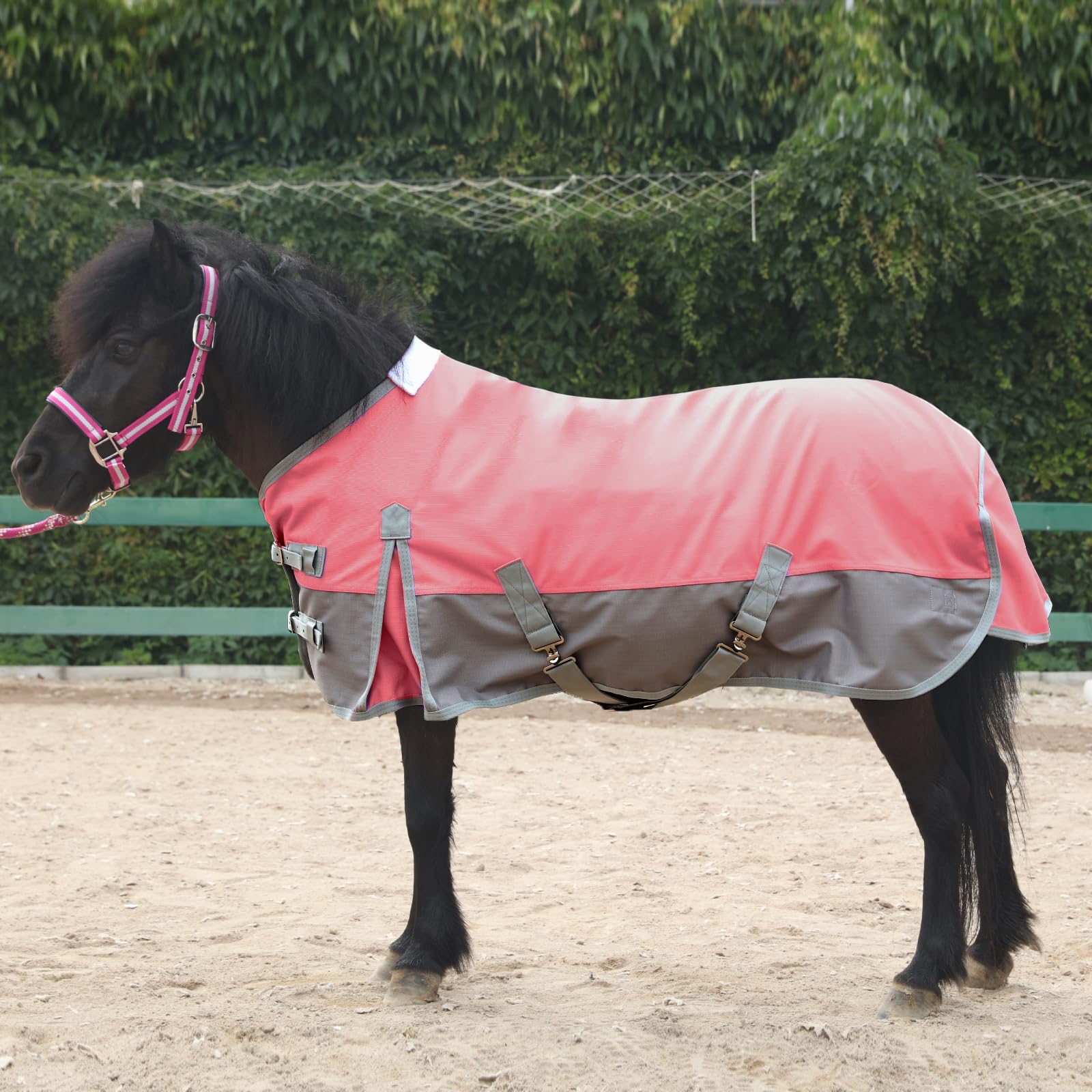 Herrajes de acero inoxidable Gallopoff brindan durabilidad
